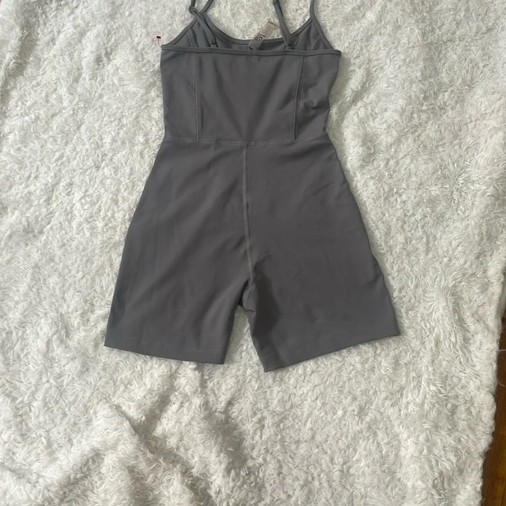 Garage Charcoal Sleeveless Romper - Picture 3 of 13